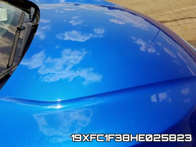 19XFC1F38HE025823_9.webp