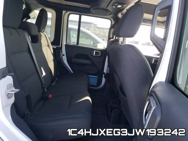 1C4HJXEG3JW193242_6.webp