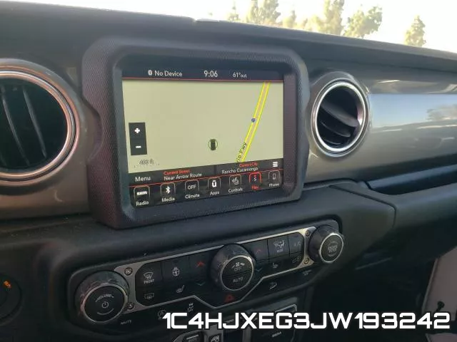 1C4HJXEG3JW193242_9.webp