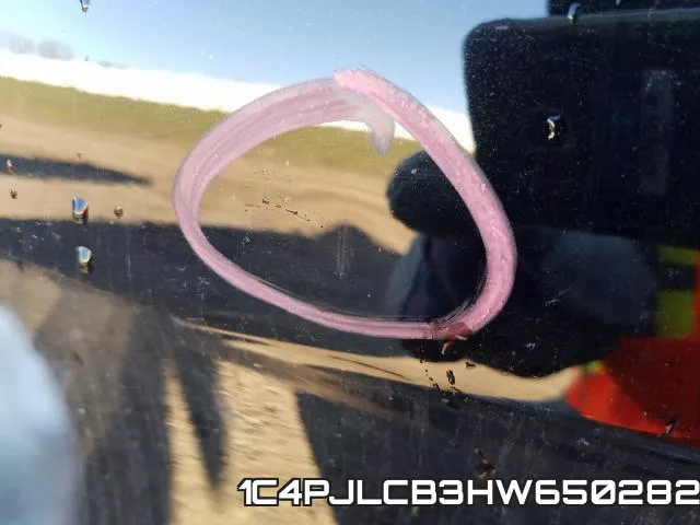 1C4PJLCB3HW650282_9.webp