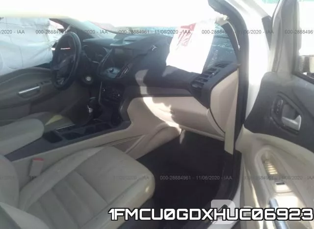 1FMCU0GDXHUC06923_5.webp