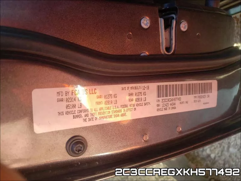 2C3CCAEGXKH577492_10.webp