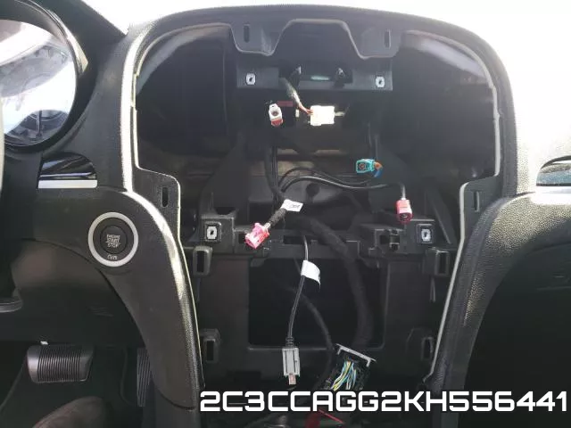 2C3CCAGG2KH556441_9.webp