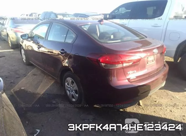 3KPFK4A74HE123424_3.webp
