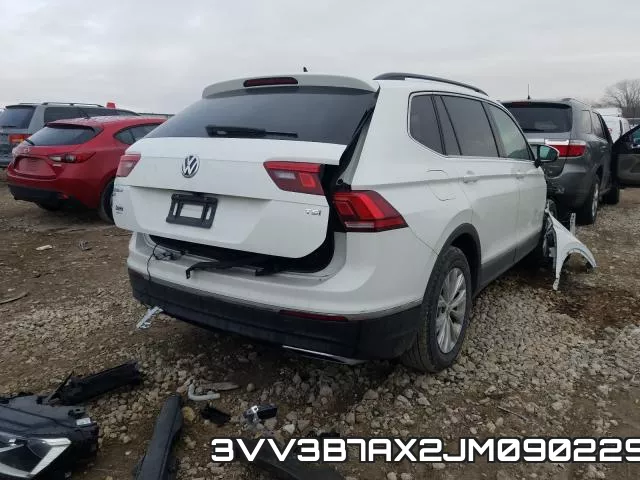 3VV3B7AX2JM090229_4.webp