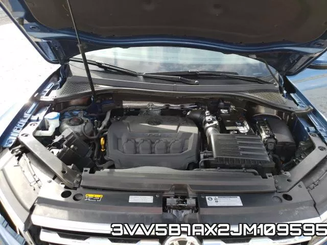 3VV5B7AX2JM109595_7.webp