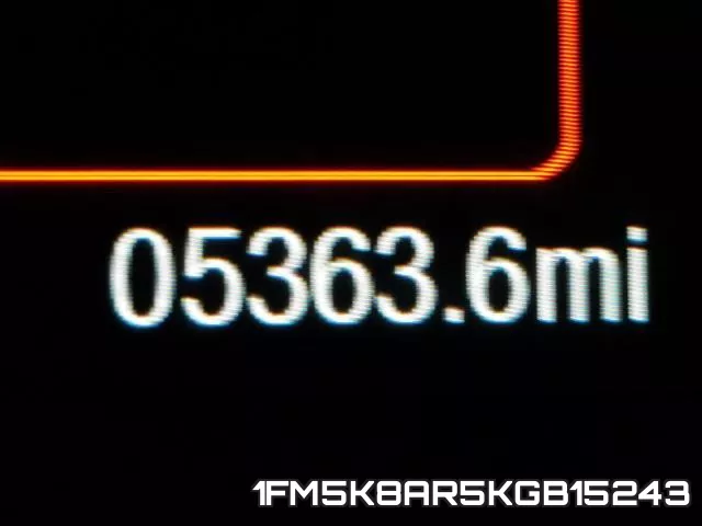1FM5K8AR5KGB15243_8.webp