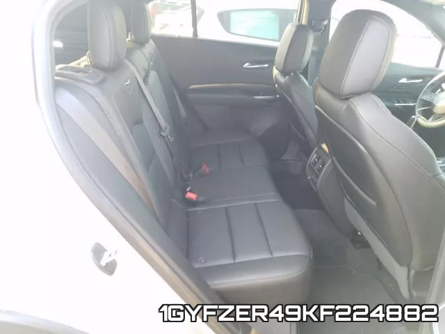 1GYFZER49KF224882_6.webp