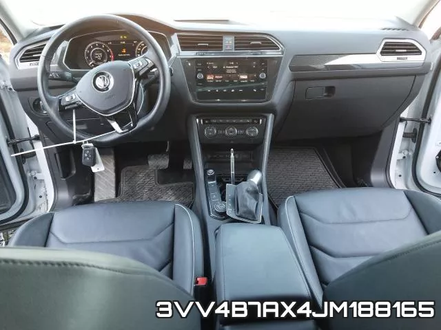 3VV4B7AX4JM188165_9.webp
