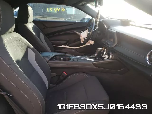 1G1FB3DX5J0164433_5.webp