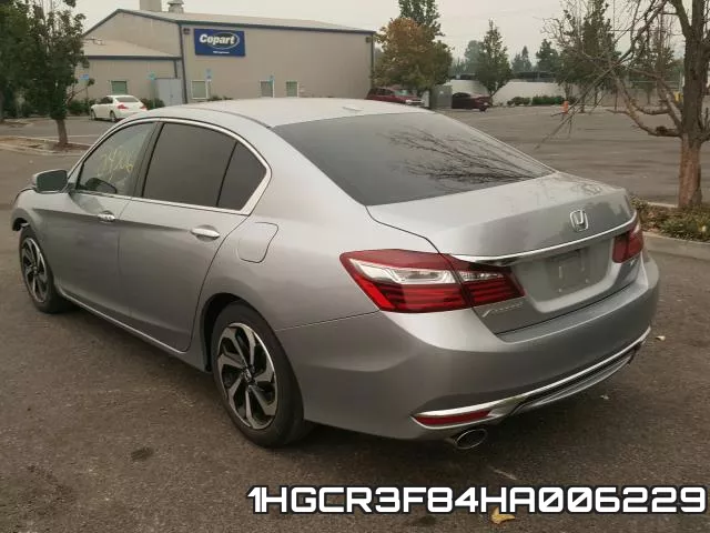 1HGCR3F84HA006229_3.webp