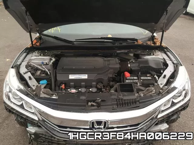 1HGCR3F84HA006229_7.webp