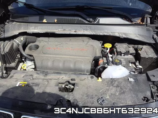 3C4NJCBB6HT632924_7.webp
