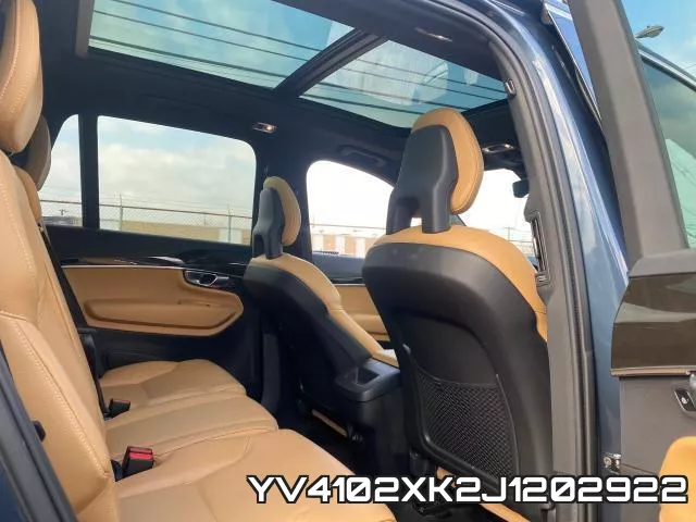 YV4102XK2J1202922_6.webp