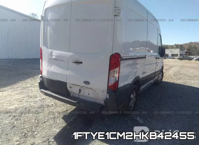 1FTYE1CM2HKB42455_4.webp