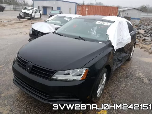 3VW2B7AJ0HM242151_2.webp