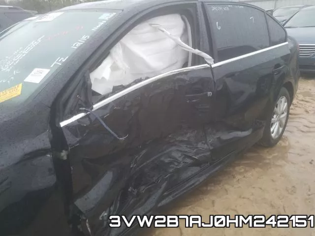 3VW2B7AJ0HM242151