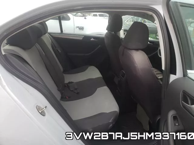 3VW2B7AJ5HM337160_6.webp