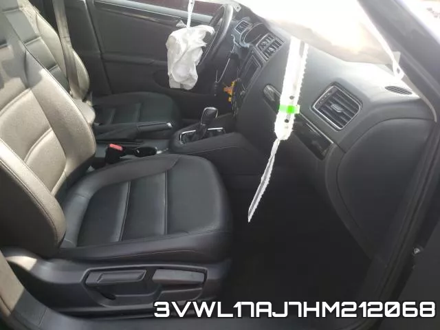 3VWL17AJ7HM212068_5.webp