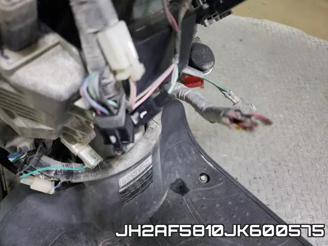 JH2AF5810JK600575