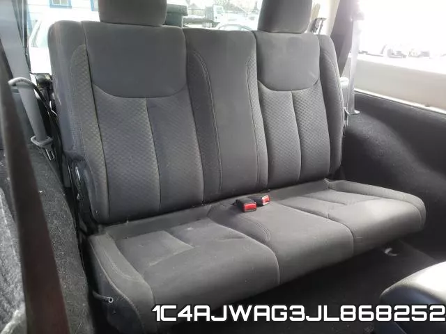 1C4AJWAG3JL868252_6.webp