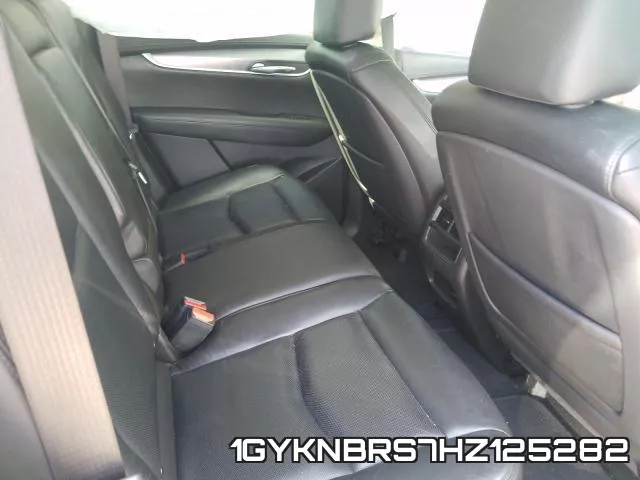 1GYKNBRS7HZ125282_6.webp