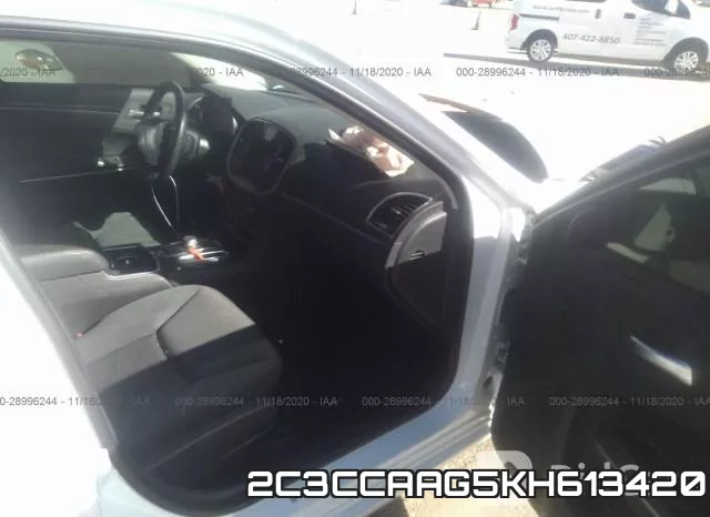 2C3CCAAG5KH613420_5.webp