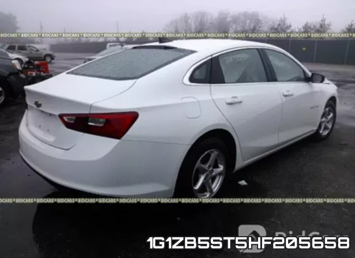 1G1ZB5ST5HF205658
