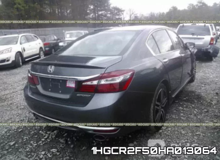 1HGCR2F50HA013064_4.webp