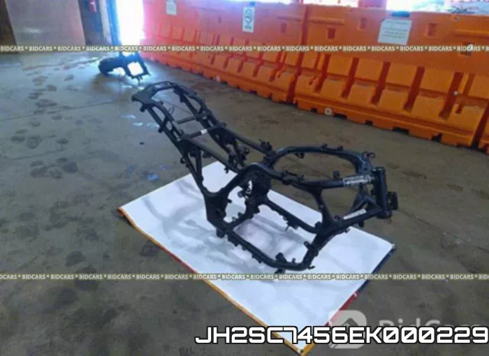 JH2SC7456EK000229