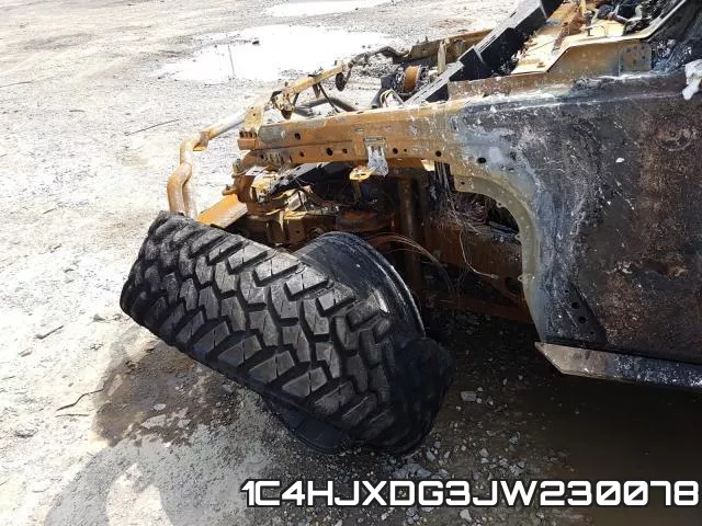 1C4HJXDG3JW230078_9.webp