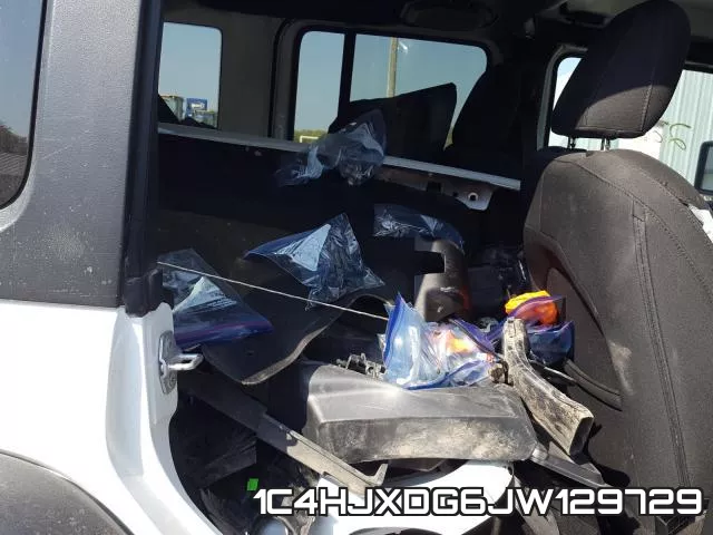 1C4HJXDG6JW129729_6.webp