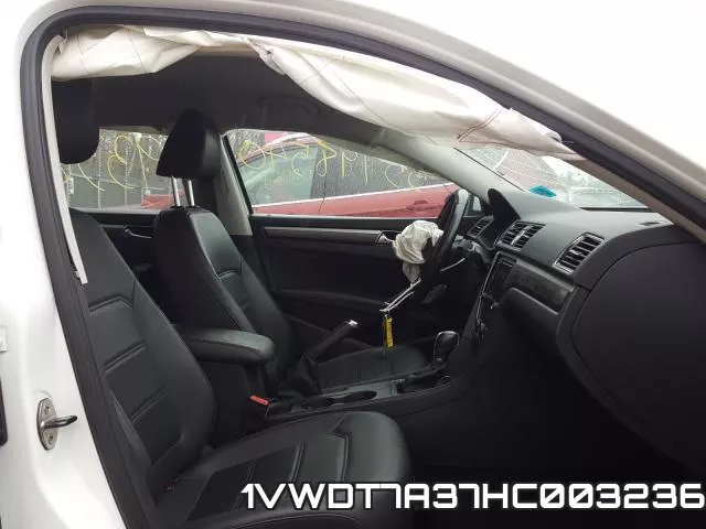 1VWDT7A37HC003236_5.webp