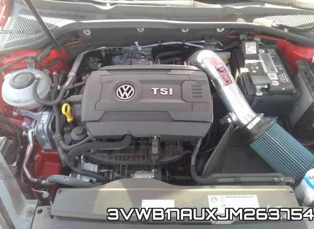 3VWB17AUXJM263754_10.webp