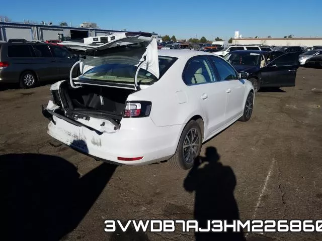 3VWDB7AJ3HM226860_4.webp