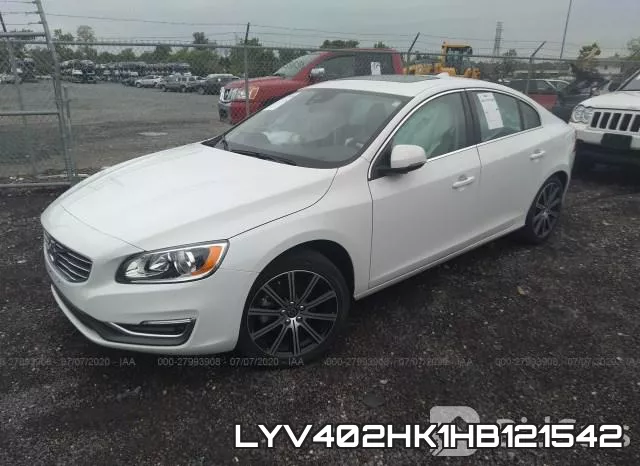 LYV402HK1HB121542_2.webp