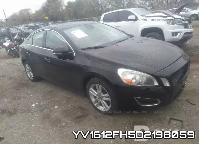YV1612FH5D2198059