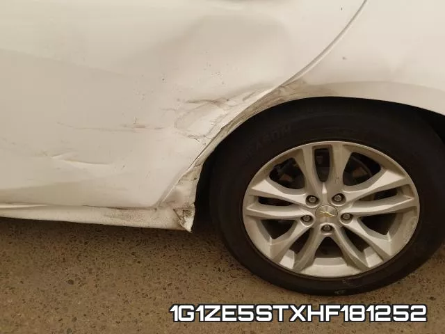 1G1ZE5STXHF181252_9.webp