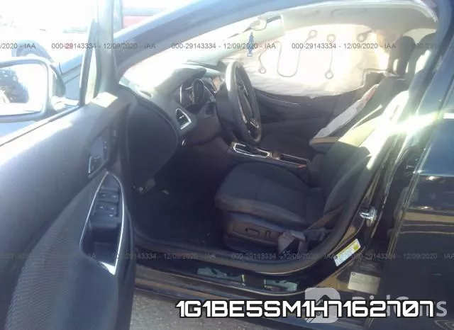 1G1BE5SM1H7162707_5.webp