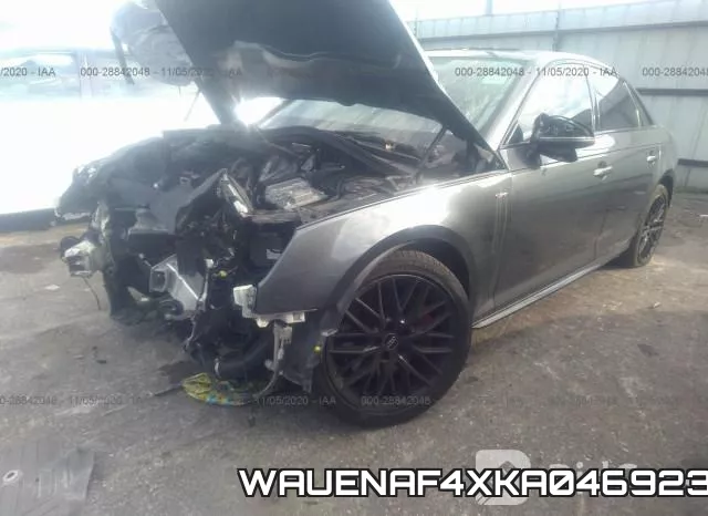 WAUENAF4XKA046923