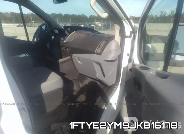 1FTYE2YM9JKB16178_5.webp