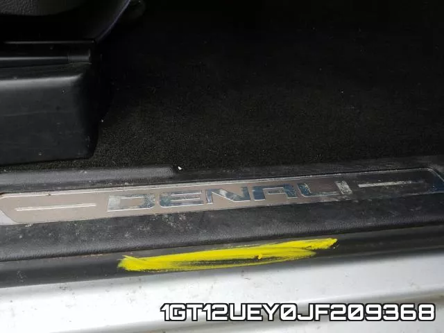1GT12UEY0JF209368_9.webp
