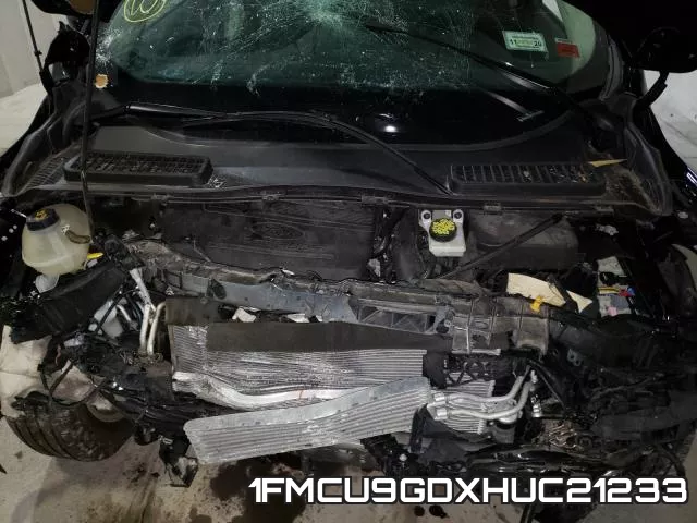 1FMCU9GDXHUC21233_7.webp