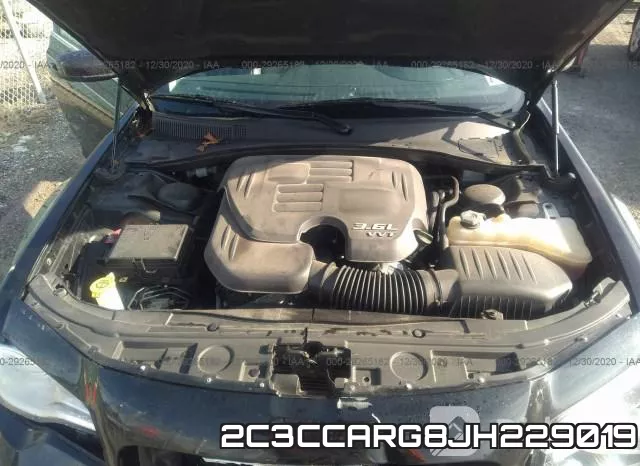 2C3CCARG8JH229019_10.webp