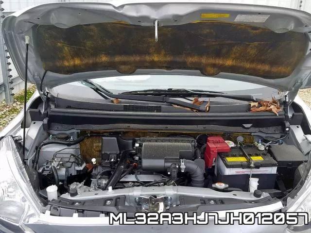 ML32A3HJ7JH012057_7.webp