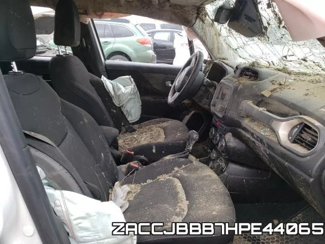 ZACCJBBB7HPE44065_5.webp