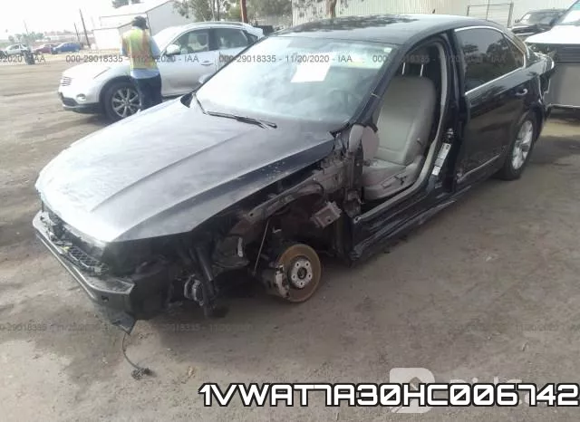 1VWAT7A30HC006742_2.webp