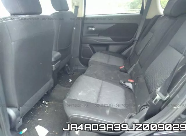 JA4AD3A39JZ009029_8.webp