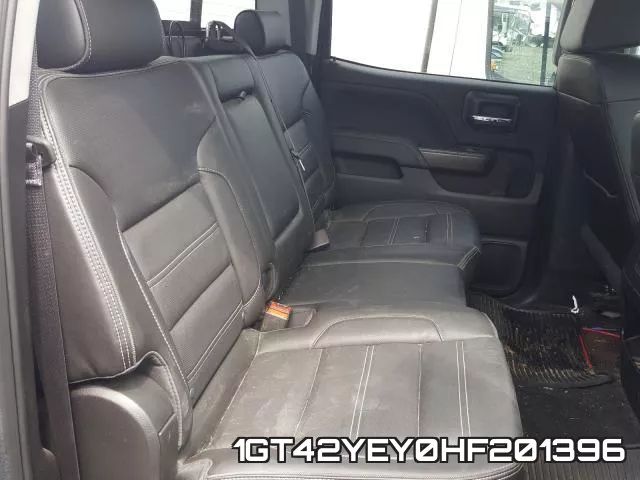 1GT42YEY0HF201396_6.webp