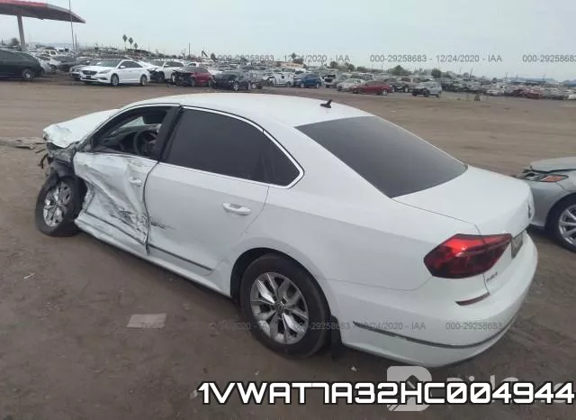 1VWAT7A32HC004944
